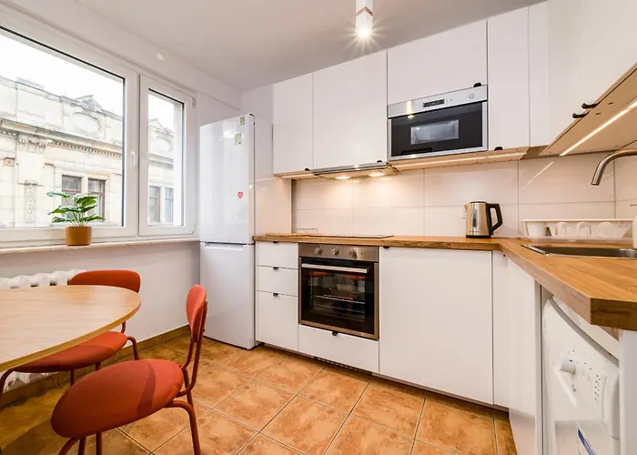 Old Town Square - Balcony, Location - By Rentujemy Wroclaw