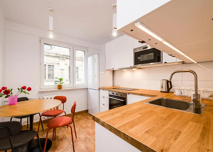 Old Town Square - Balcony, Location - By Rentujemy Apartment *